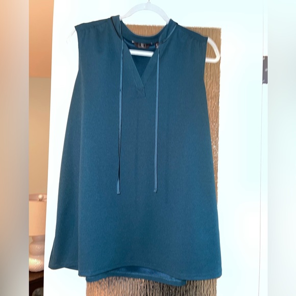 G by Giuliana Tops - Teal sleeveless top G by Giuliana NWOT